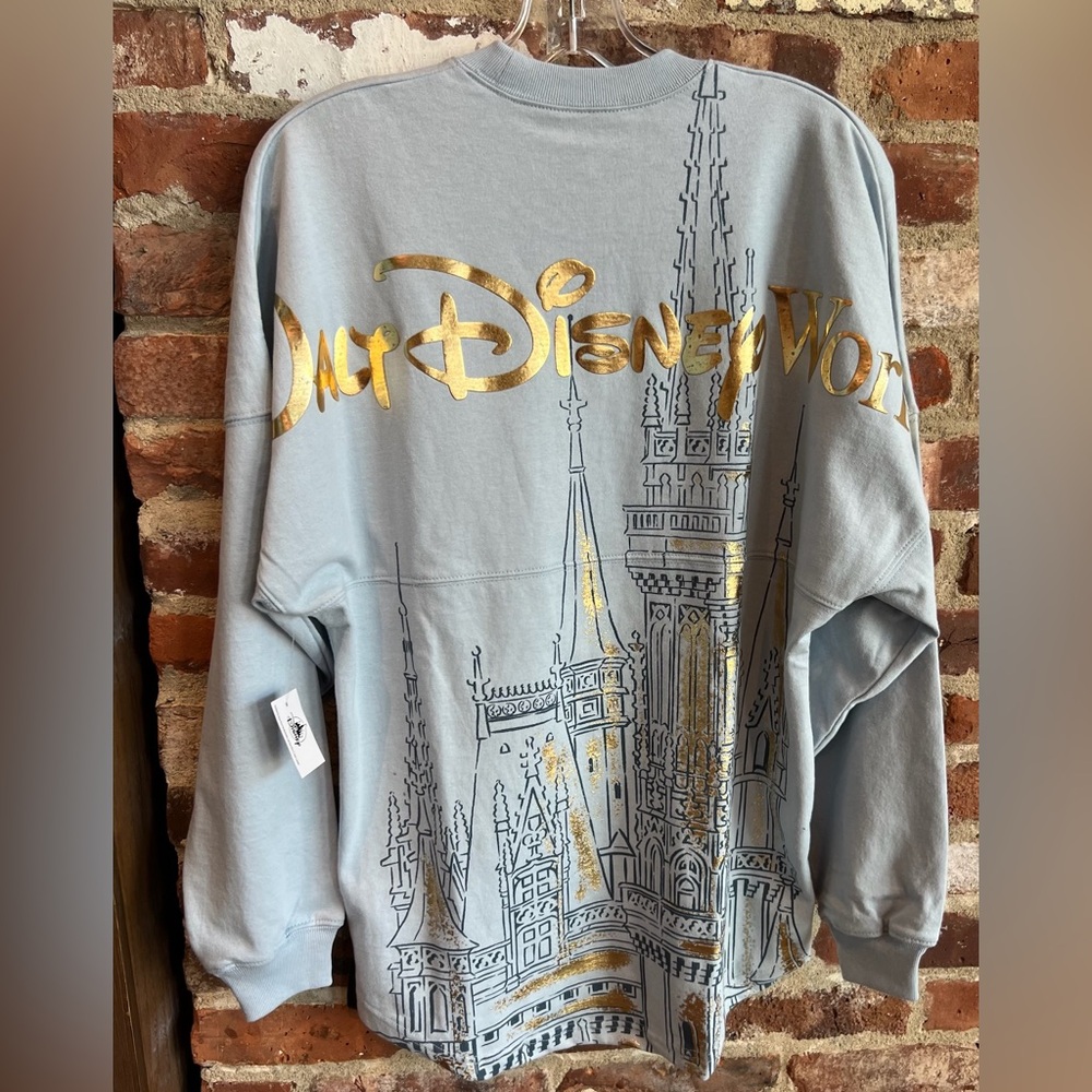 Walt Disney World Parks Cinderella Castle Adult Spirit Jersey NEW - Picture 2 of 3